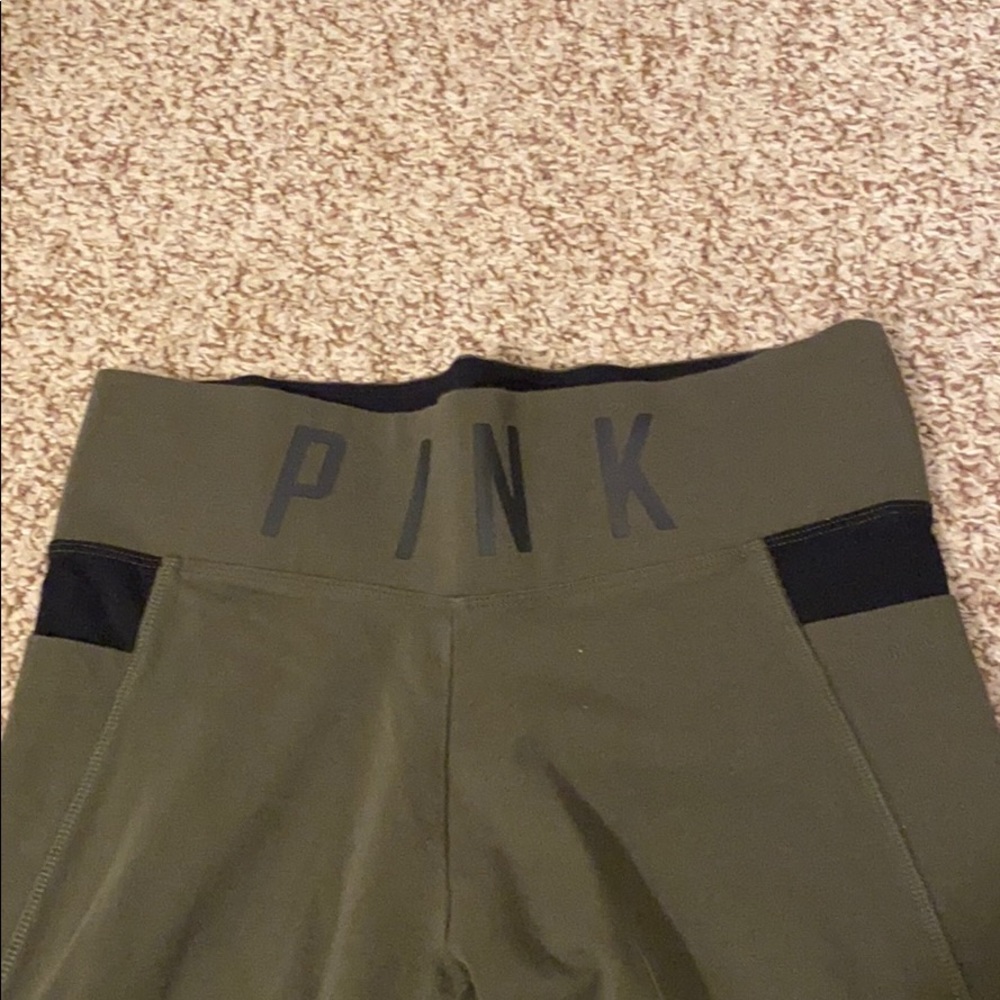 Pink yogas - Picture 3 of 3